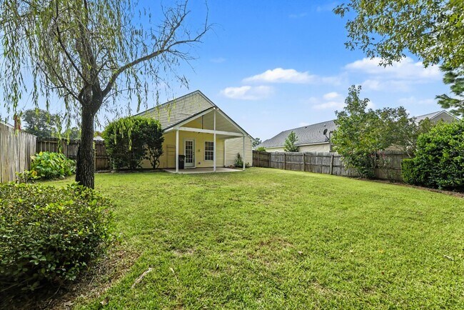 Building Photo - 109 Larkspur Dr
