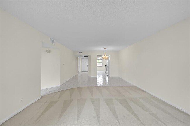 Building Photo - 1604 Abaco Dr