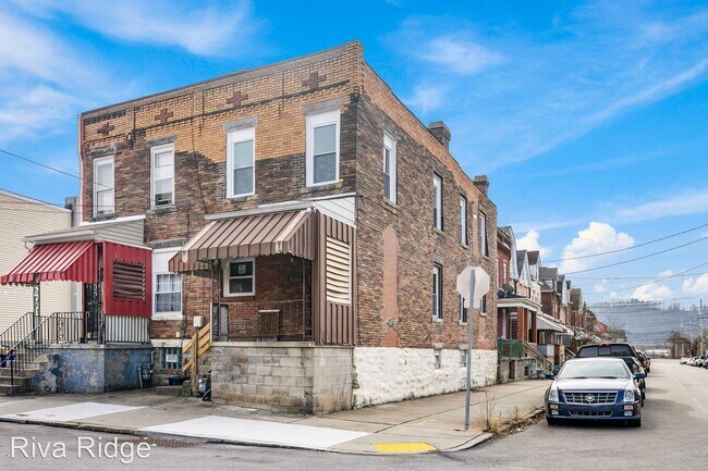 Building Photo - 3 br, 1 bath House - 200 West Elizabeth St...