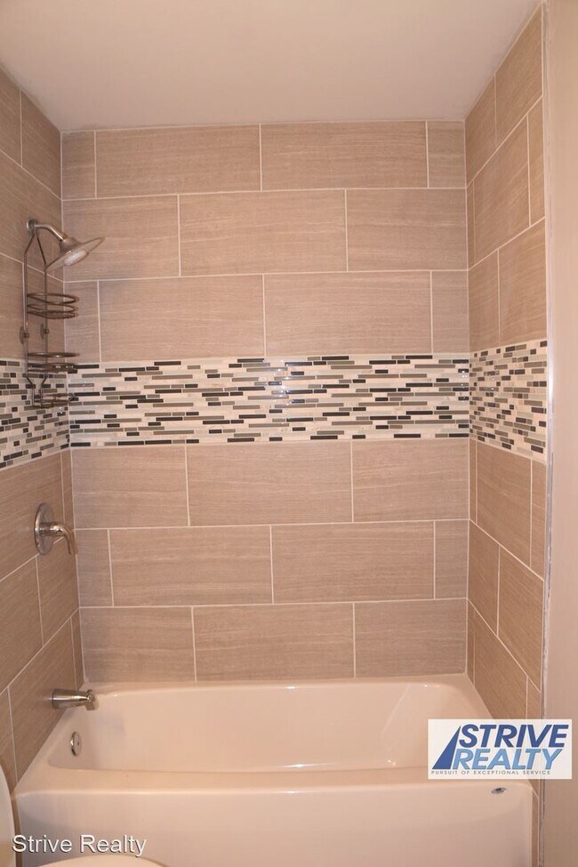Building Photo - 6 br, 2.5 bath House - 5 Elmhurst Ave