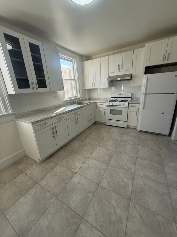 Building Photo - 9-01 150th St