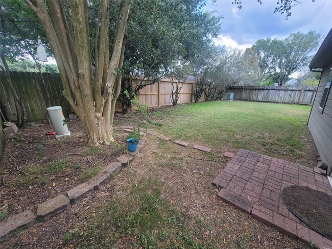 Building Photo - 22715 Braken Manor Ln