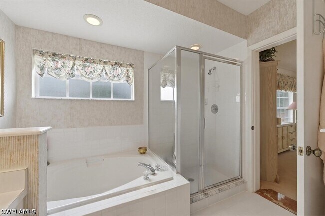 Building Photo - 110 Siena Way