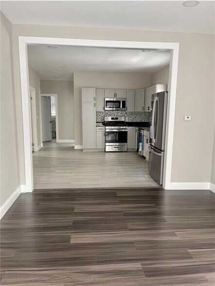Wide frame for access between kitchen and living room - 56 Vinton St