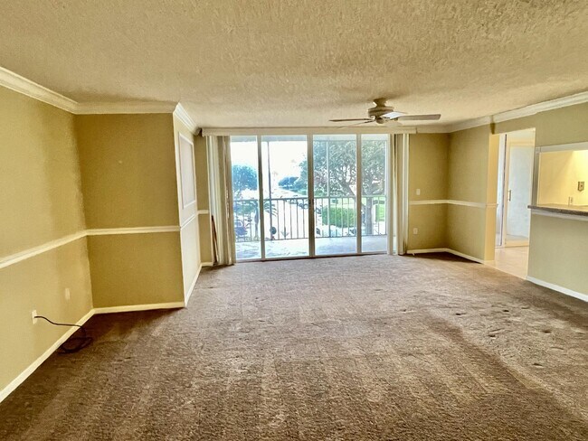 Building Photo - 104 Half Moon Cir