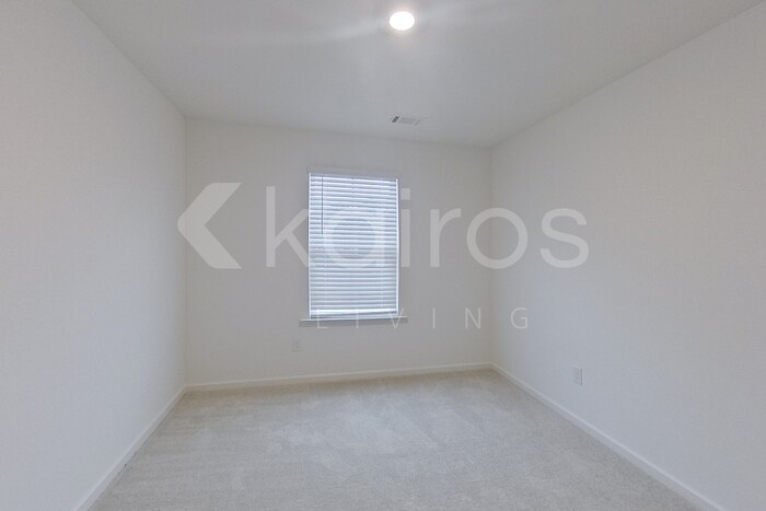 Building Photo - 213 Birch Ave