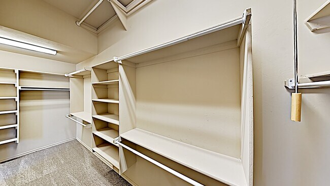 Building Photo - Luxury 4 Bedroom 2.5 Bathroom Home in Deer Creek Schools with a Bonus Room (Gated Community)