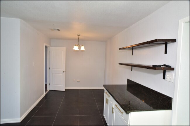 Building Photo - 3600 Volcanic Ave