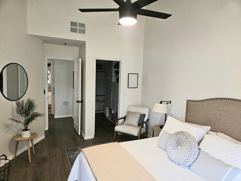 Building Photo - 631 Oak Run Trl