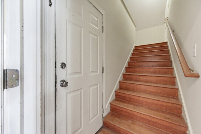 Building Photo - 1611 York Rest Ln