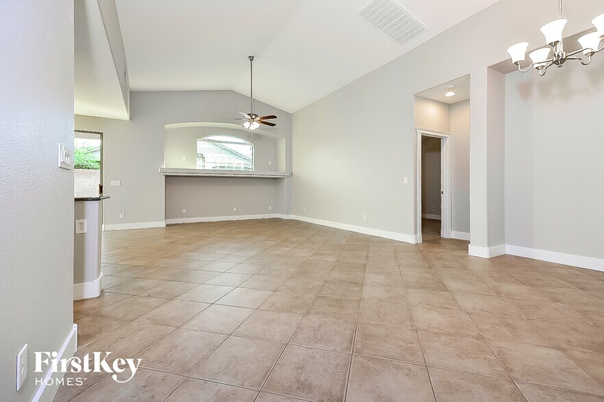 Building Photo - 3840 Bowers Hollow Ave