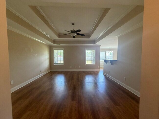 Building Photo - 2850 Foxcroft Cir