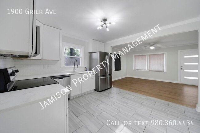 Building Photo - 1900 Grier Ave