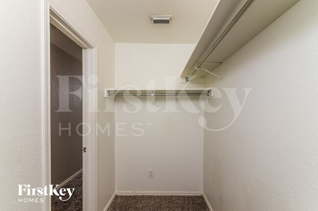 Building Photo - 7930 Brazoria Park