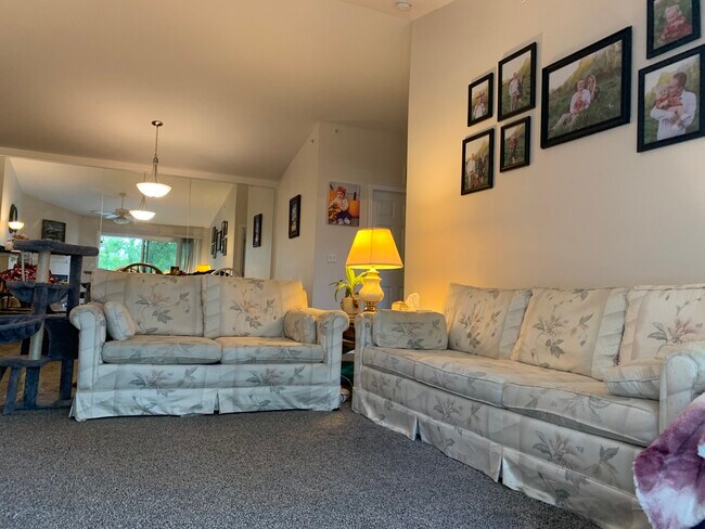 Building Photo - 2303 Vicente Ct