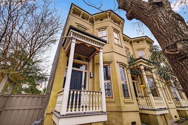 Building Photo - 313 W Bolton St