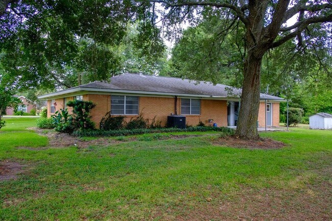 Building Photo - 9231 Kostelnik St