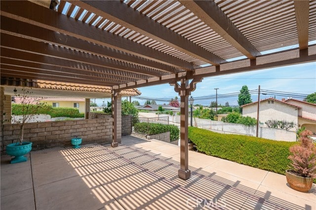 Building Photo - 2328 E Vine Ave