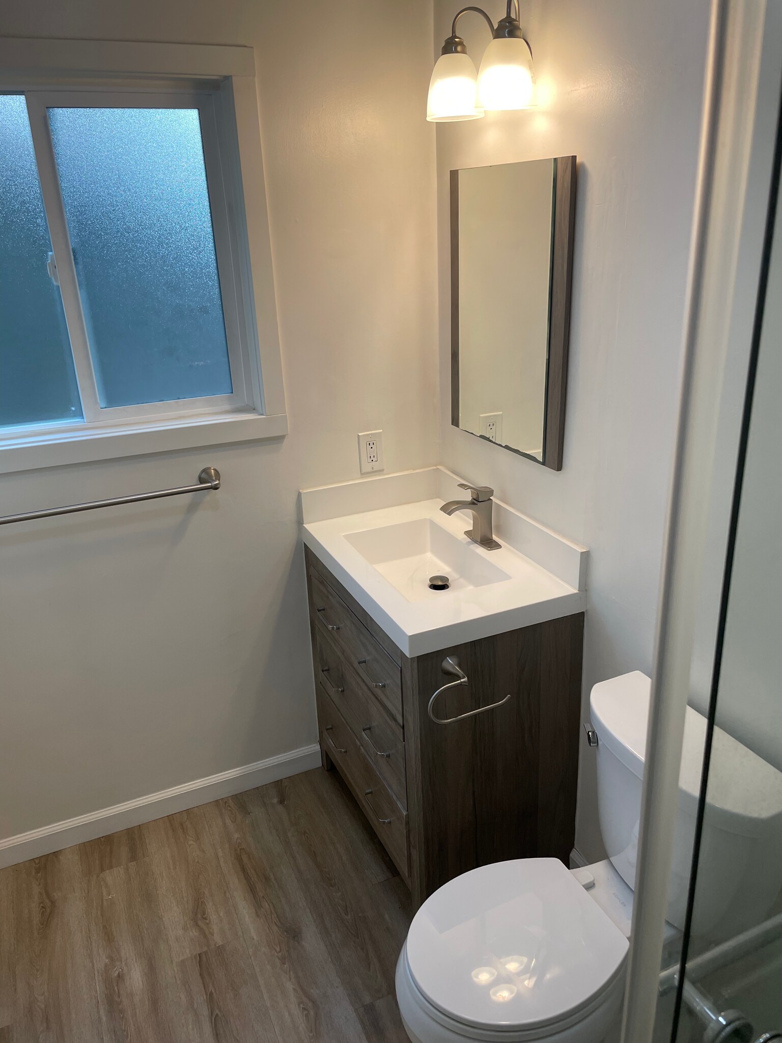 Building Photo - 521 E Arrellaga St