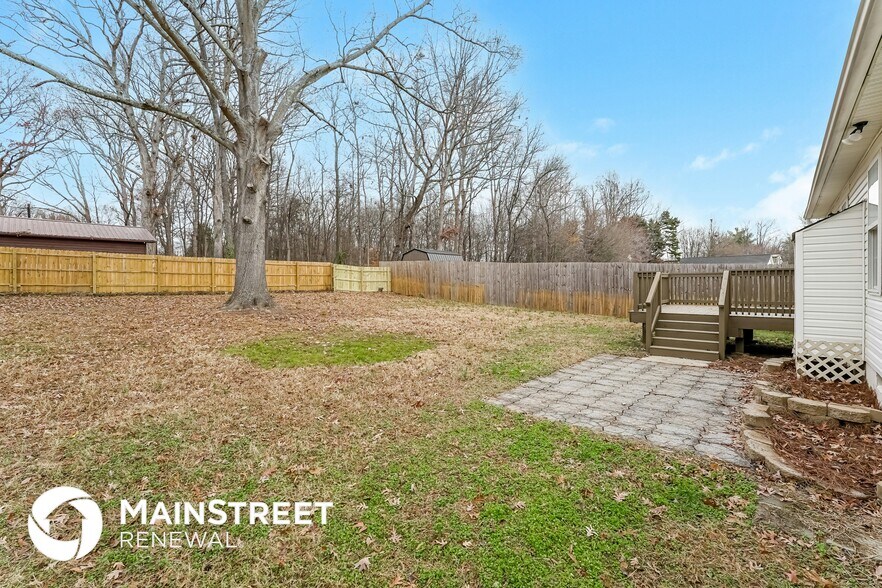 Building Photo - 1 Savannah Ln