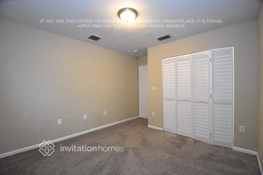 Building Photo - 15813 SW 79th St