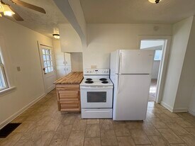 Building Photo - 708 Ohio St