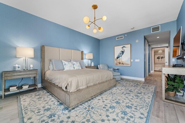 Building Photo - 3730 N Ocean Dr