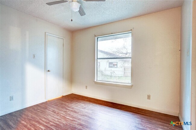 Building Photo - 108 Hughson Ct