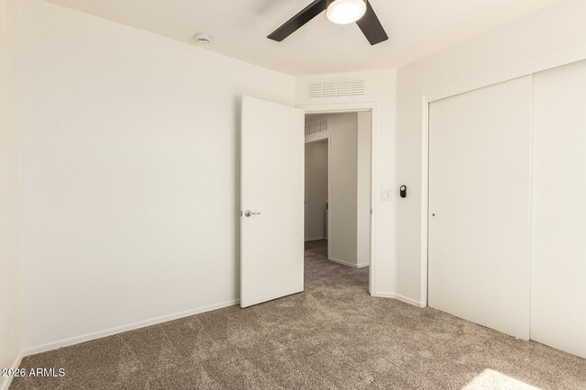Building Photo - 4638 W Lemon Ave