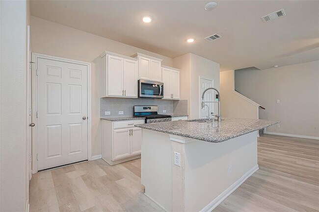 Building Photo - 26030 Drover Sky Ct