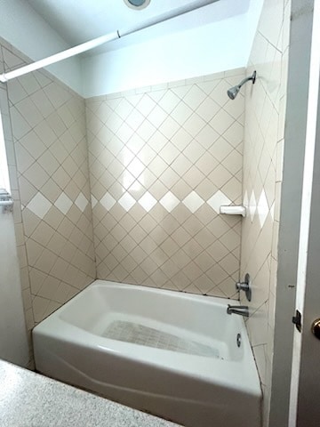 UNIT #4 - 2926 Post St