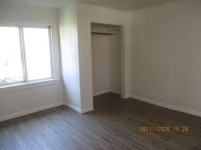 Building Photo - 212 N C St