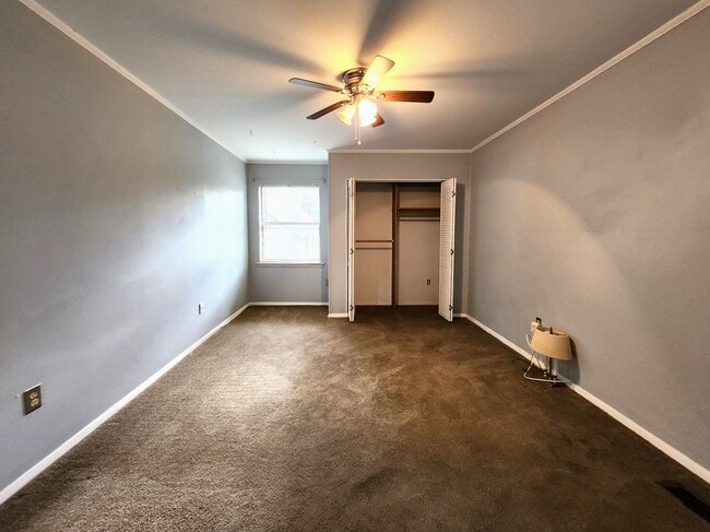 Building Photo - Charming 3 bedroom house for rent in NE Tallahassee, 1 car garage, private back yard, move in ear...