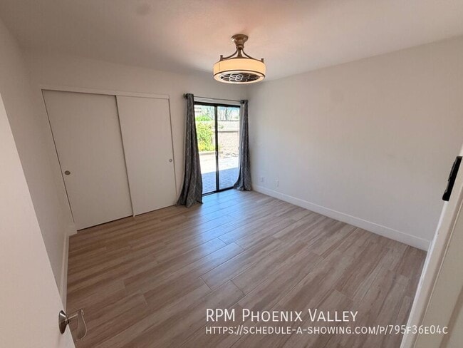 Building Photo - 7826 E San Miguel Ave