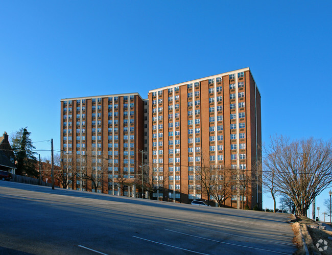 Primary Photo - Laurel Residence Hall