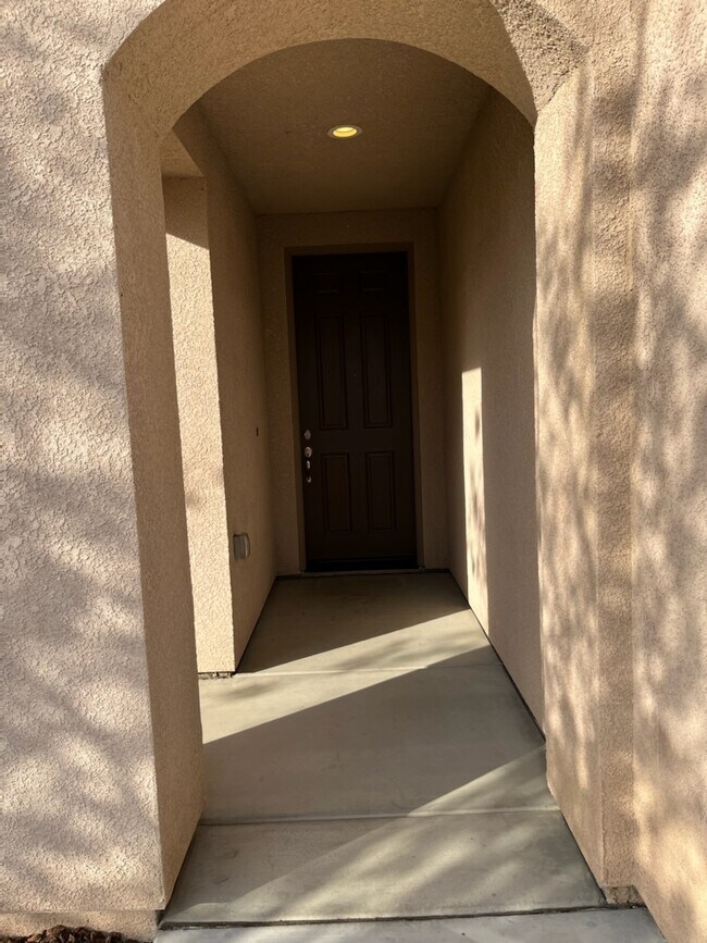 Building Photo - 2468 Bay Hill Ave