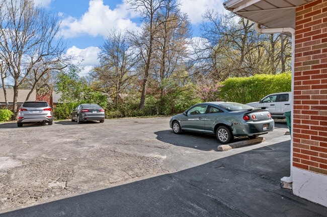 Building Photo - 7608 Big Bend Blvd