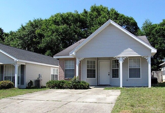 Primary Photo - 116 Wildflower Ln