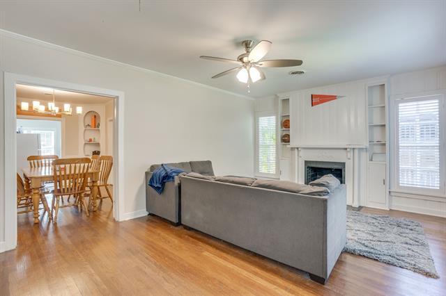 Building Photo - 2809 Benbrook Blvd