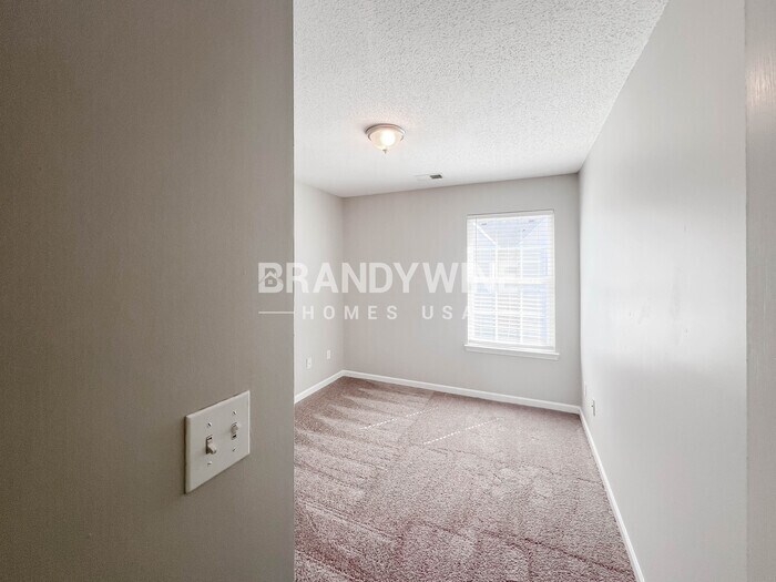 Building Photo - 2258 Nicole Dr