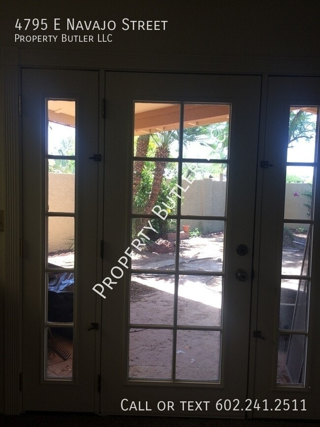 Building Photo - 4795 E Navajo St