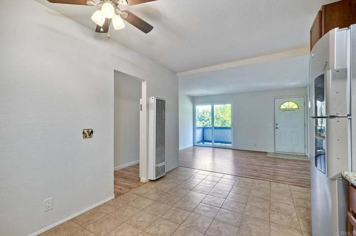 Building Photo - 868 E Alvarado St