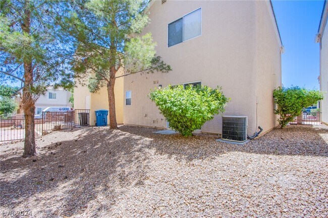 Building Photo - 10448 Dark Sands Ave