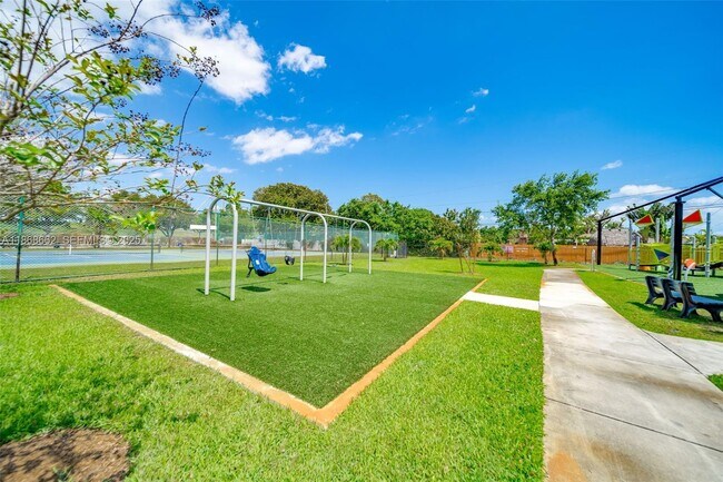 Building Photo - 1473 NW 10th St