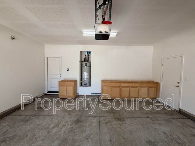 Building Photo - 333 Catmint St