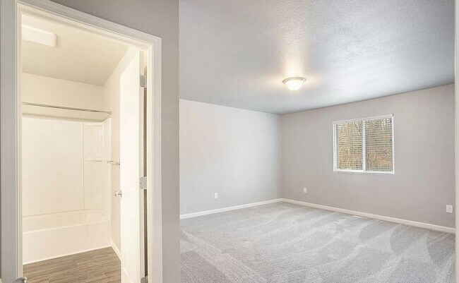 Building Photo - Beautiful Street With Newer Home for Lease