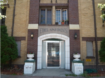 Building Photo 2 - Charleston