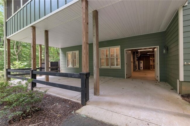 Building Photo - 180 Forest Glen Dr