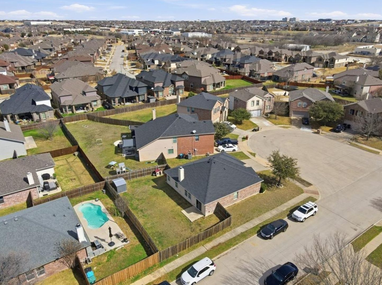 Building Photo - 1613 Grassy View Dr