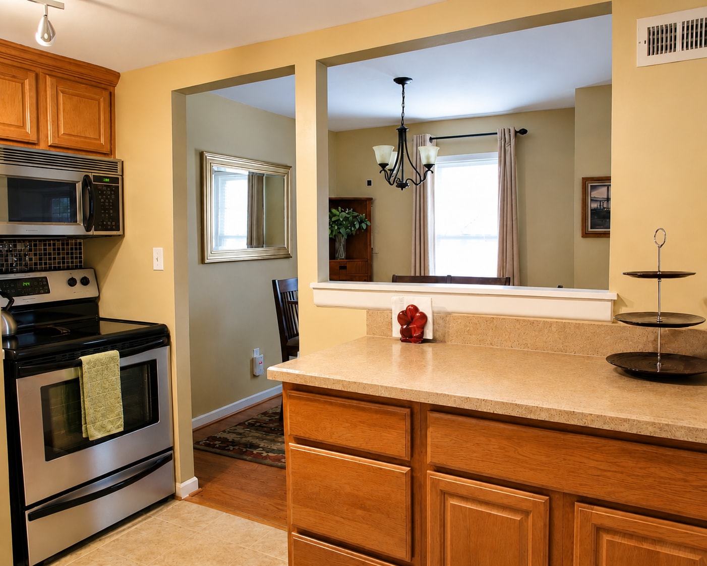 Building Photo - 221 Arbour Ct